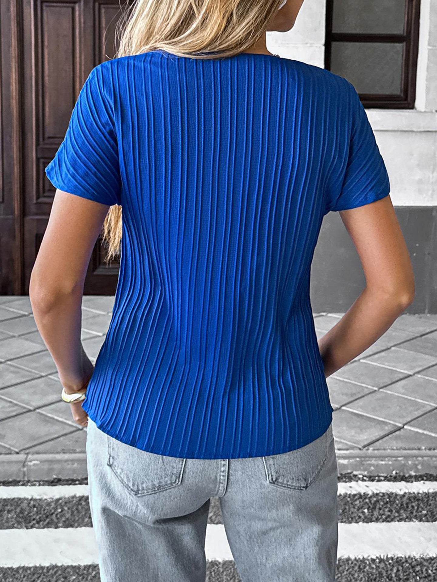 Women Round Neck Top