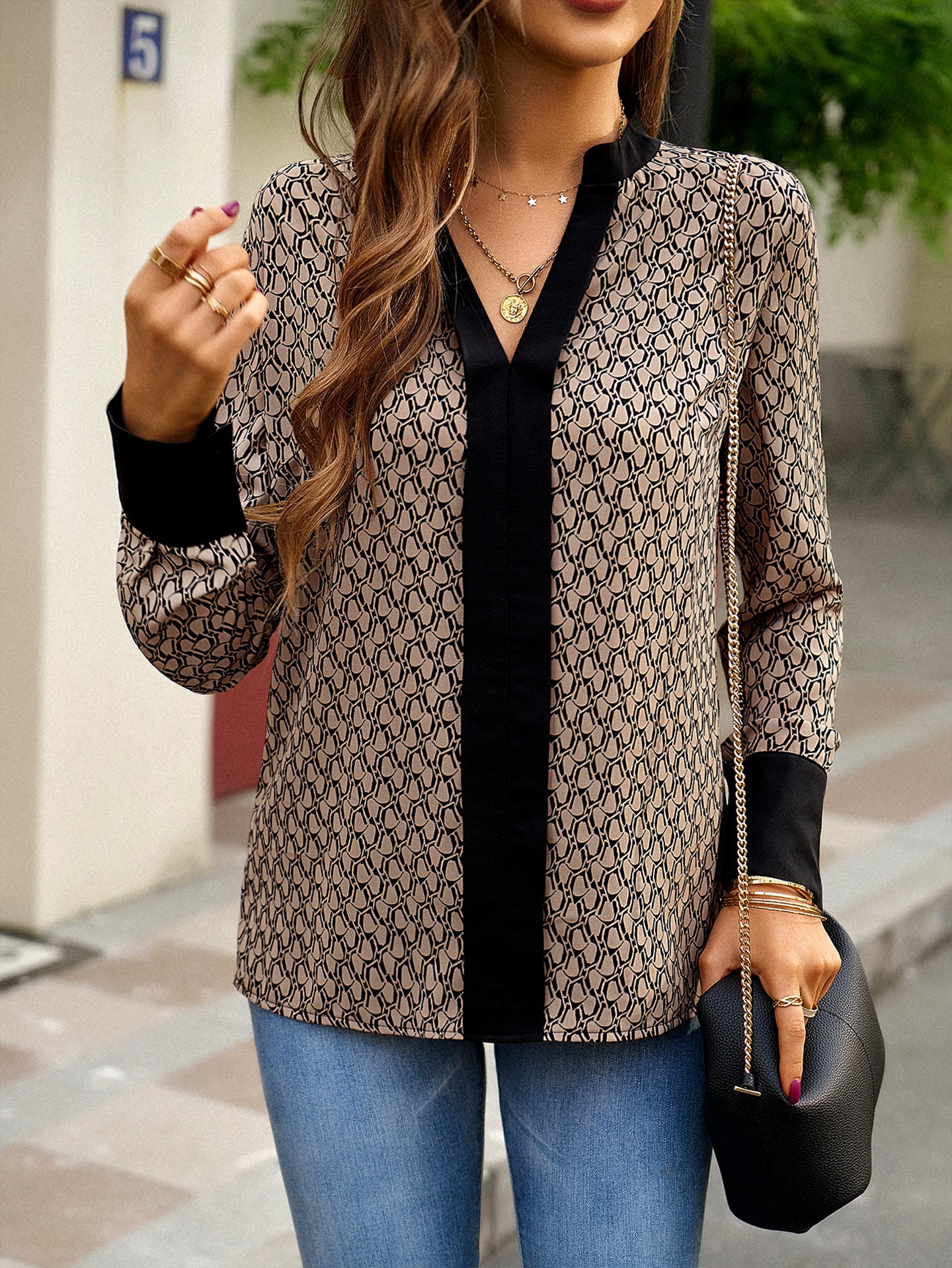 Women Printed Mandarin Collar Cuffed Sleeves Shirt Style Top