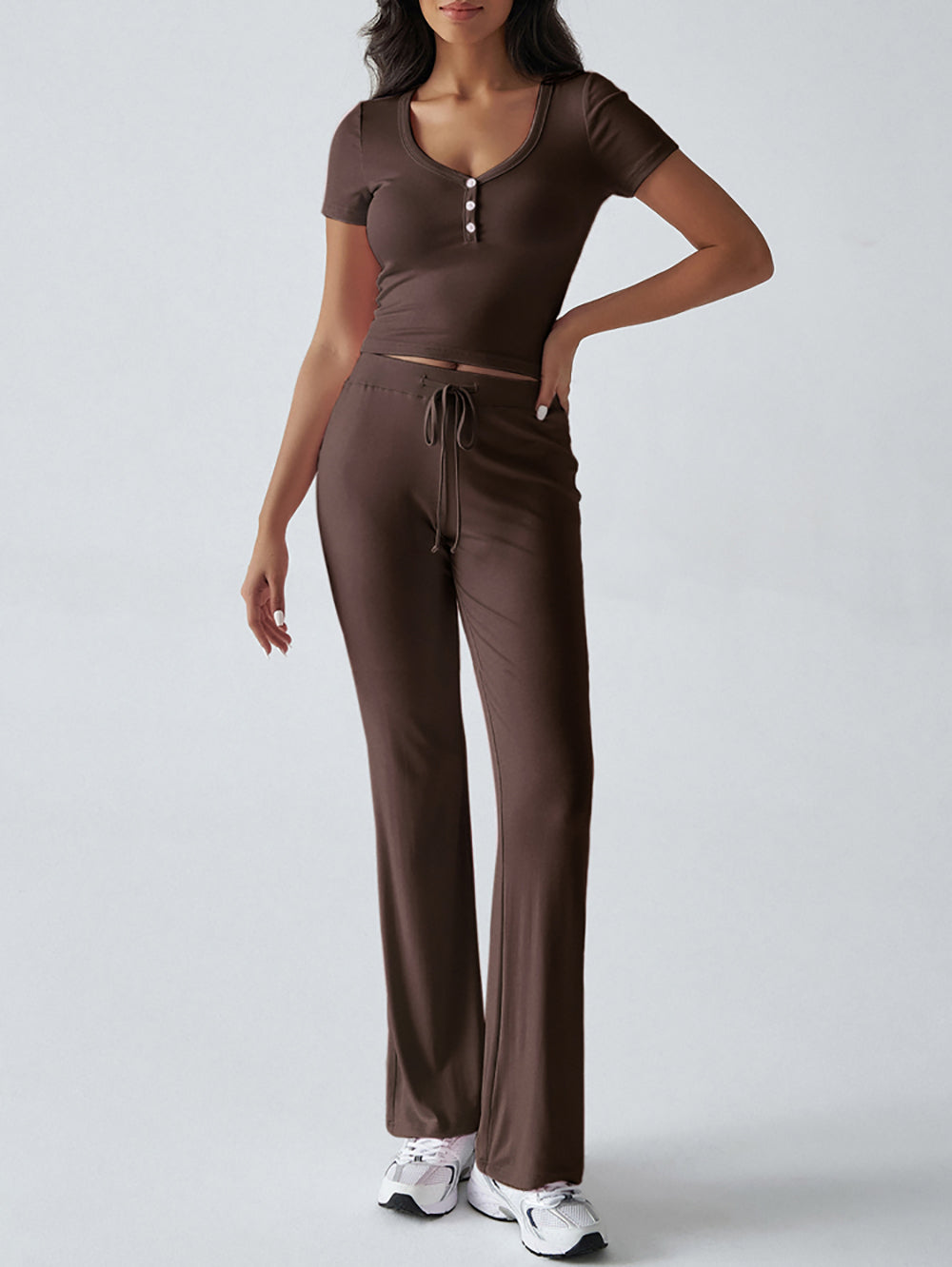 Short Sleeves Tops And Trousers
