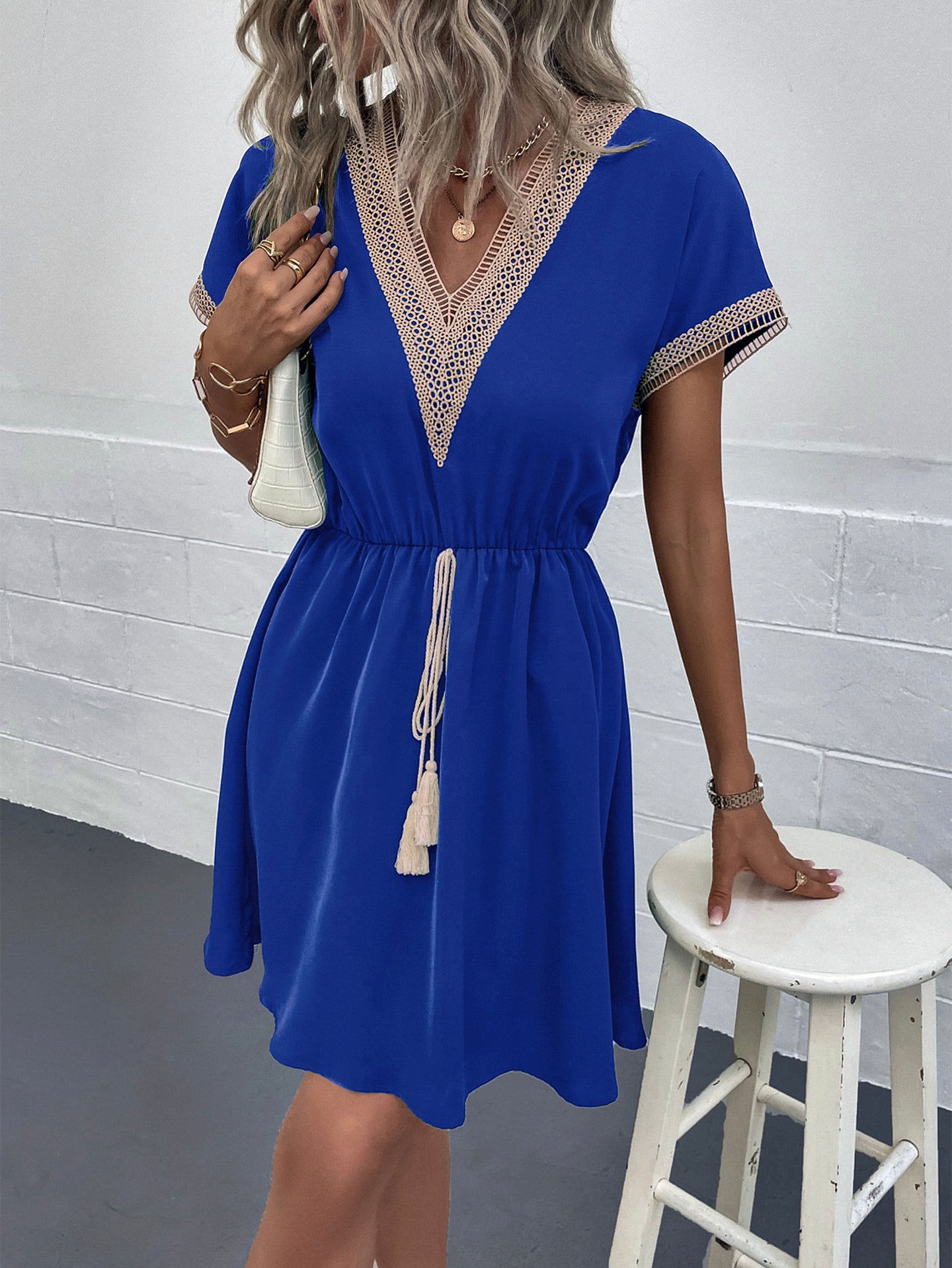 Women V-Neck A-Line Short Sleeves Knee Length Dress