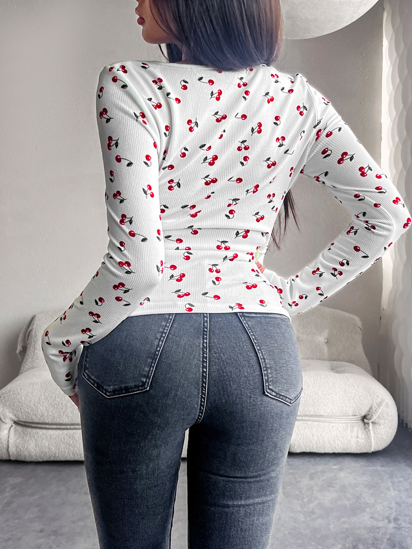 Women Graphic Printed Square Neck Fitted Top