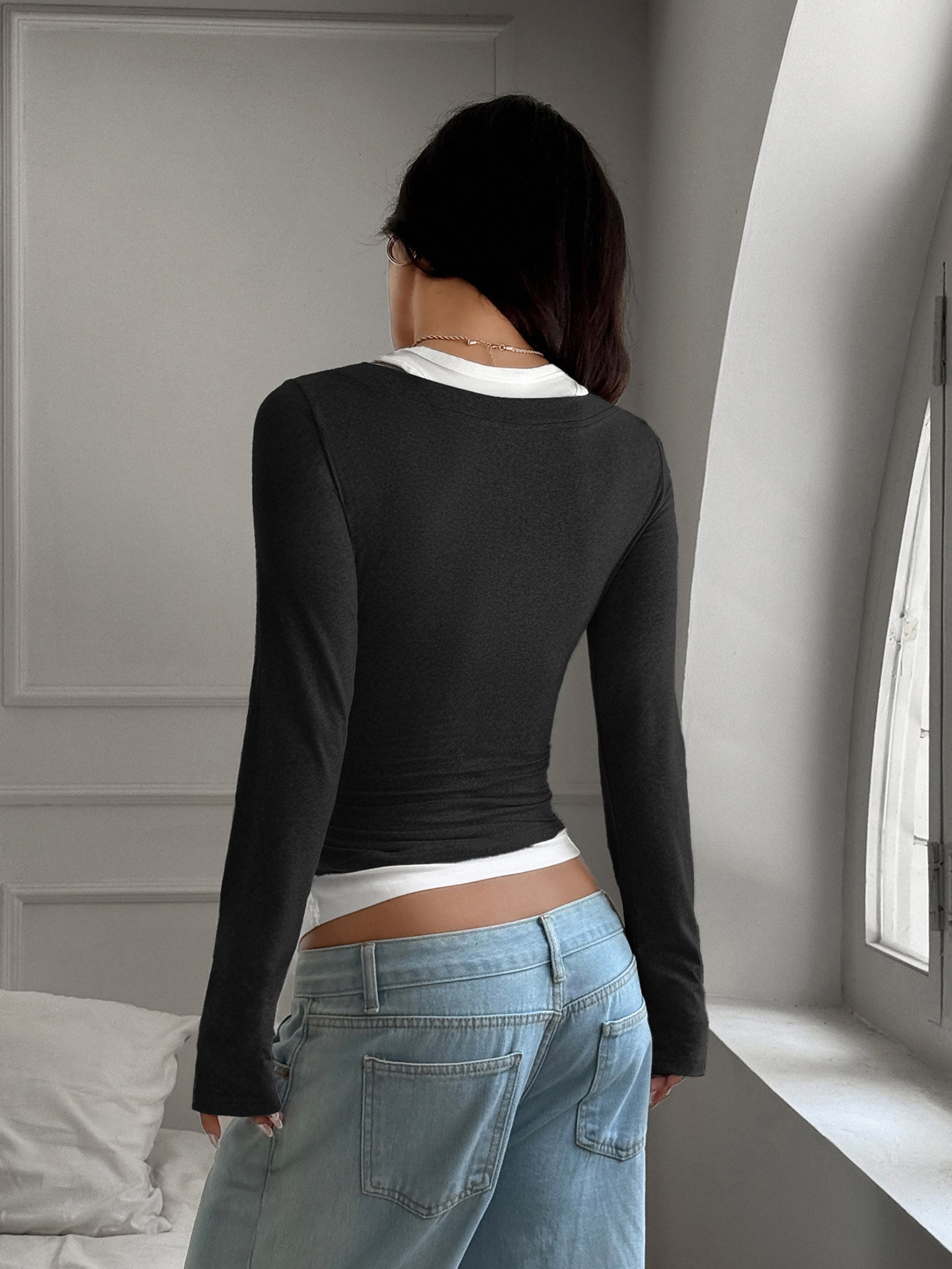 Solid Scoop Neck Crop Top