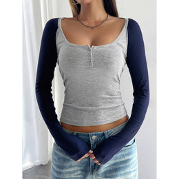 Women Scoop Neck Colourblocked Crop Top