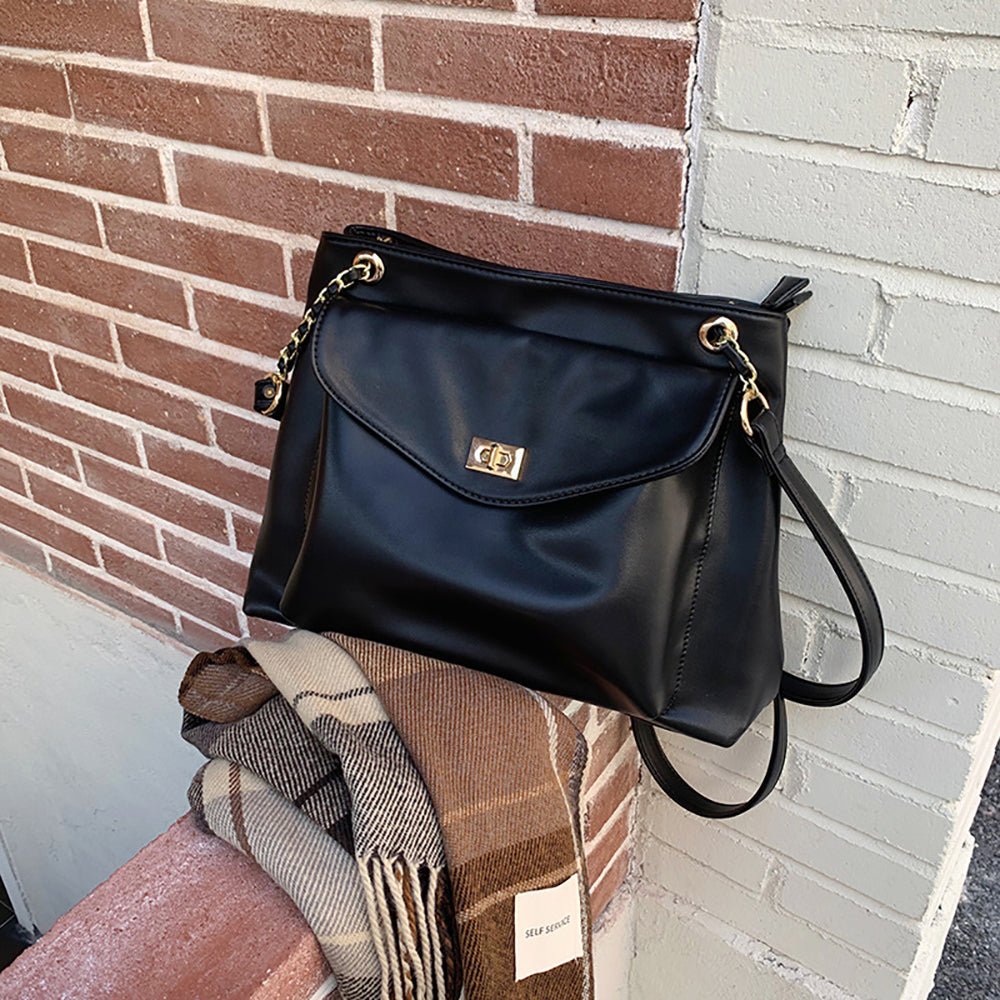 Structured Handheld Bag with Quilted