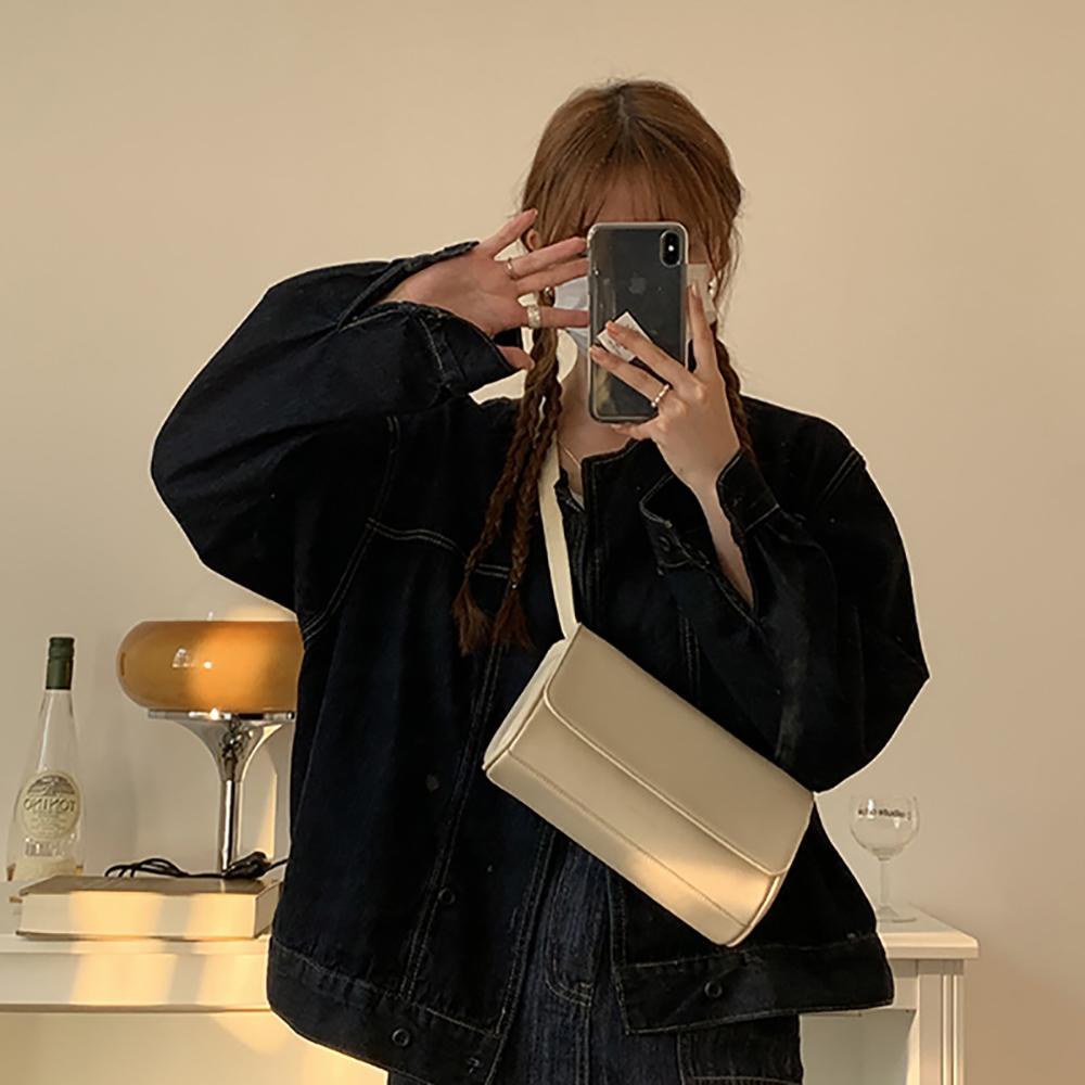 Bucket Sling Bag with Tasselled