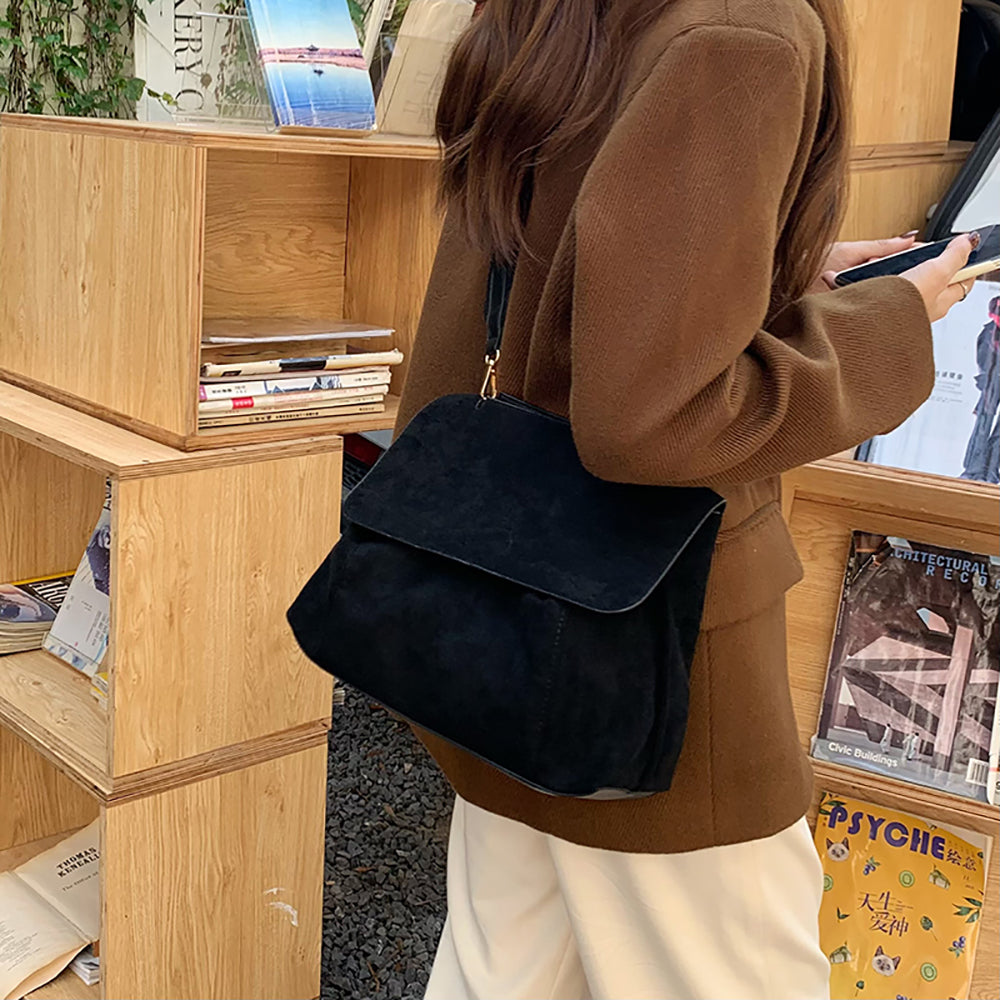 Structured Handheld Bag