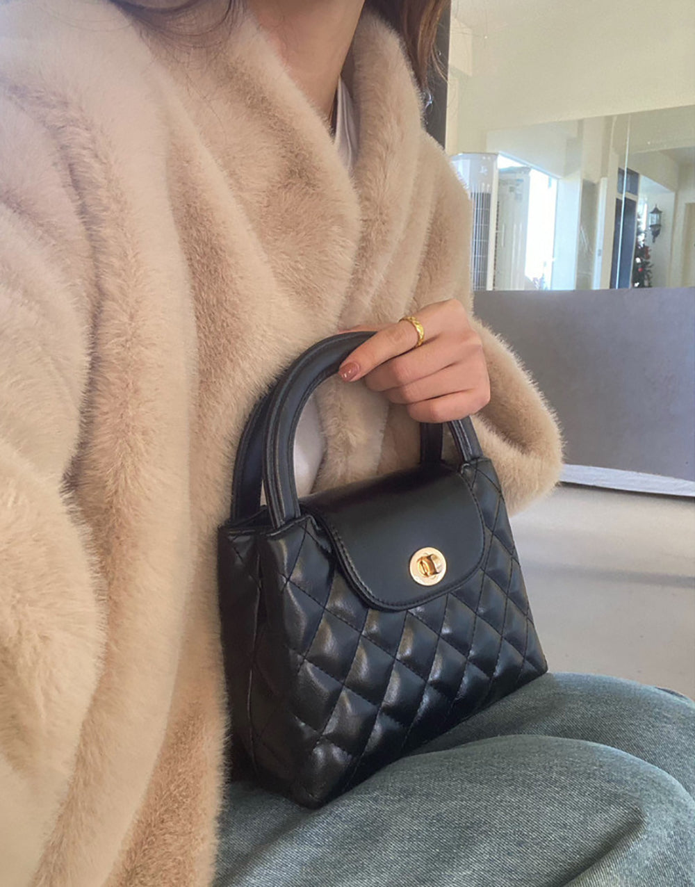 Swagger Sling Bag