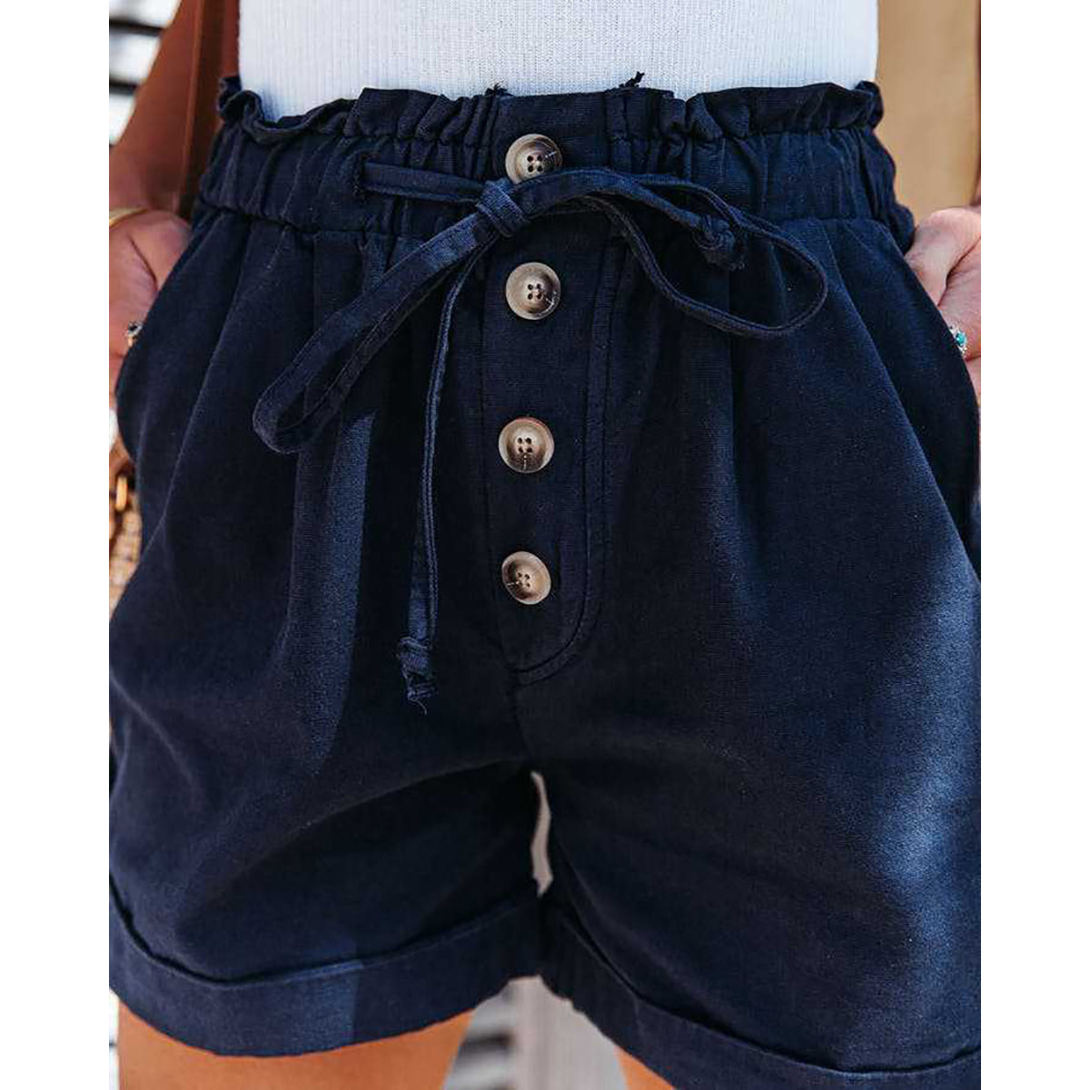 Women Mid-Rise Cargo Shorts