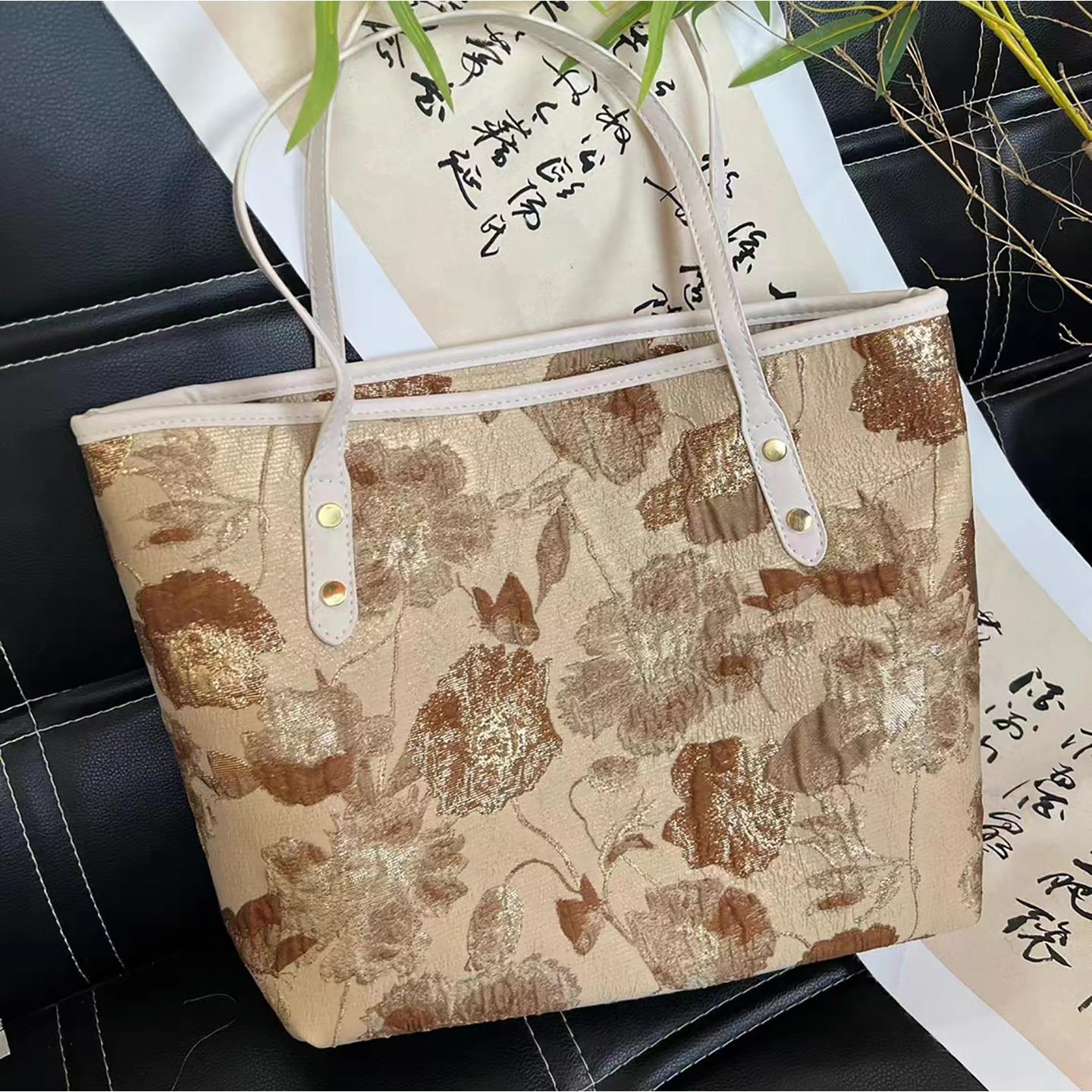 Women Floral Printed Shopper Shoulder Bag