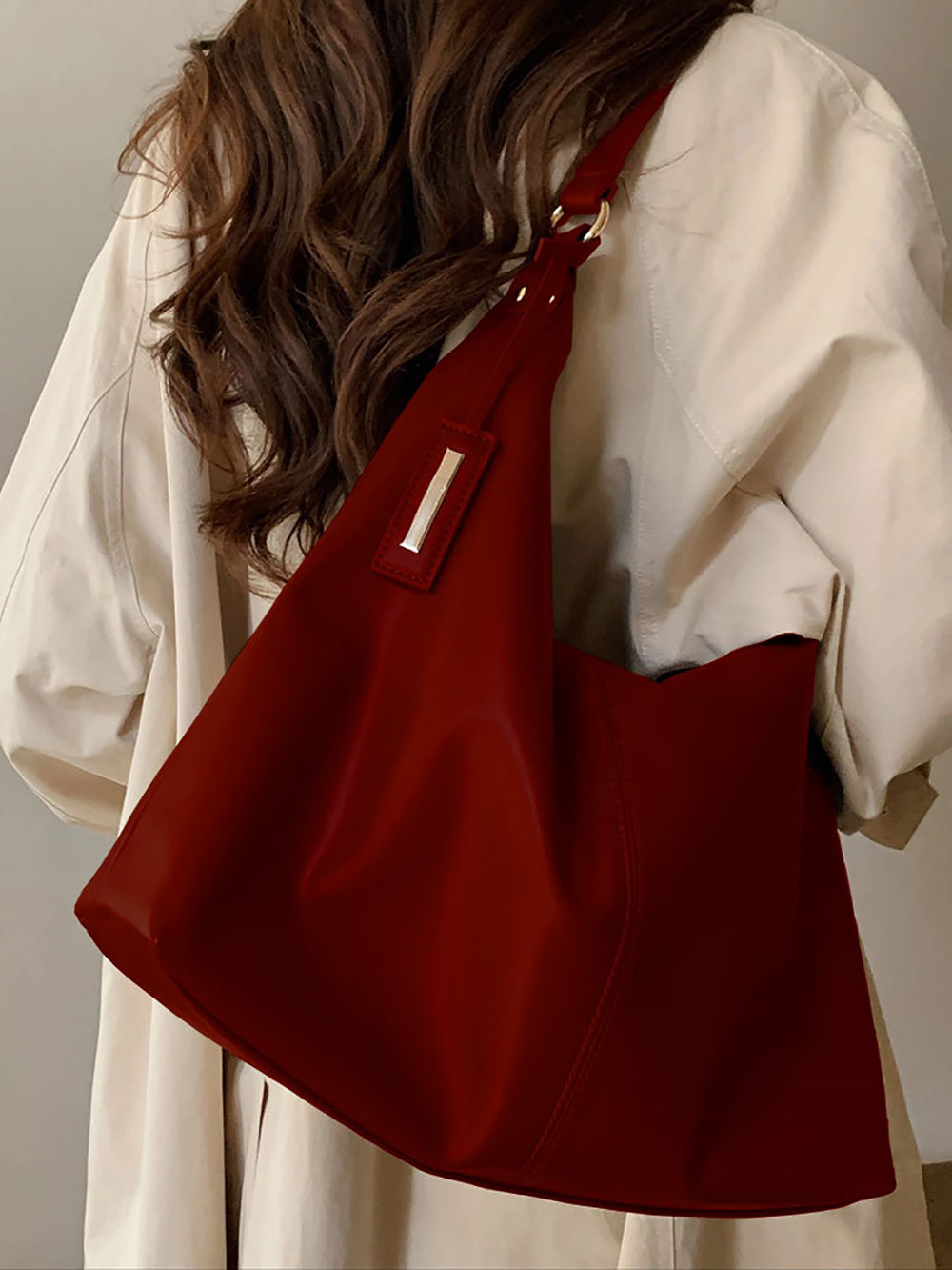 Women Solid Structured Tote Bag