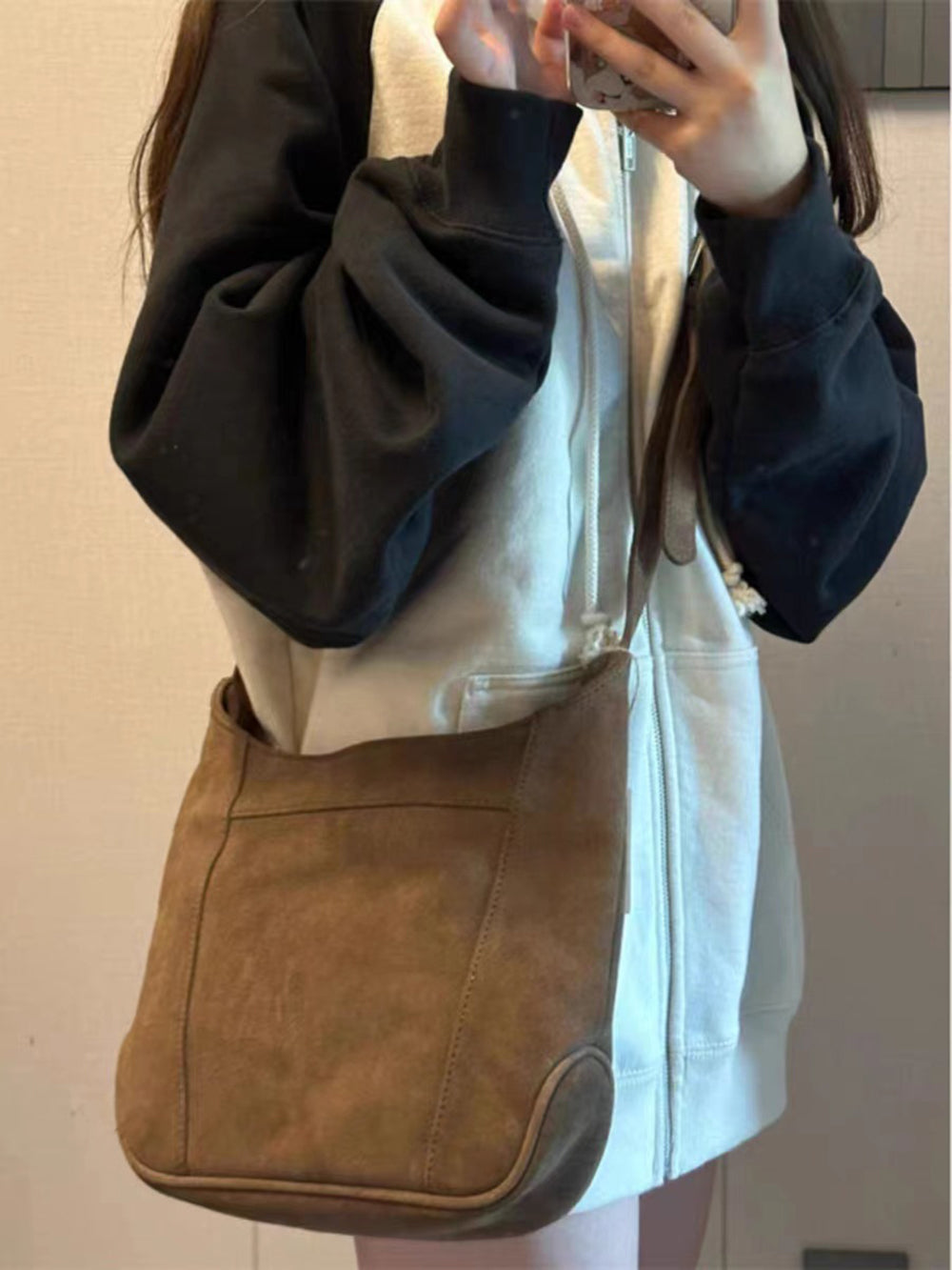 Women Solid Structured Tote Bag