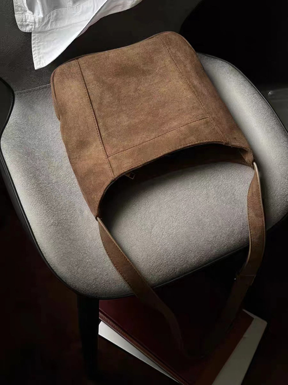Women Solid Structured Tote Bag