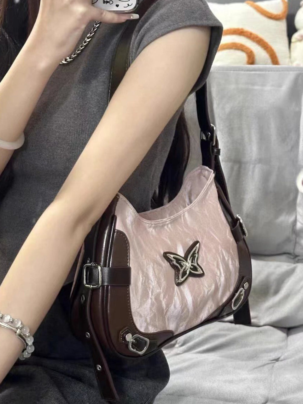 Women Colourblocked Swagger Sling Bag