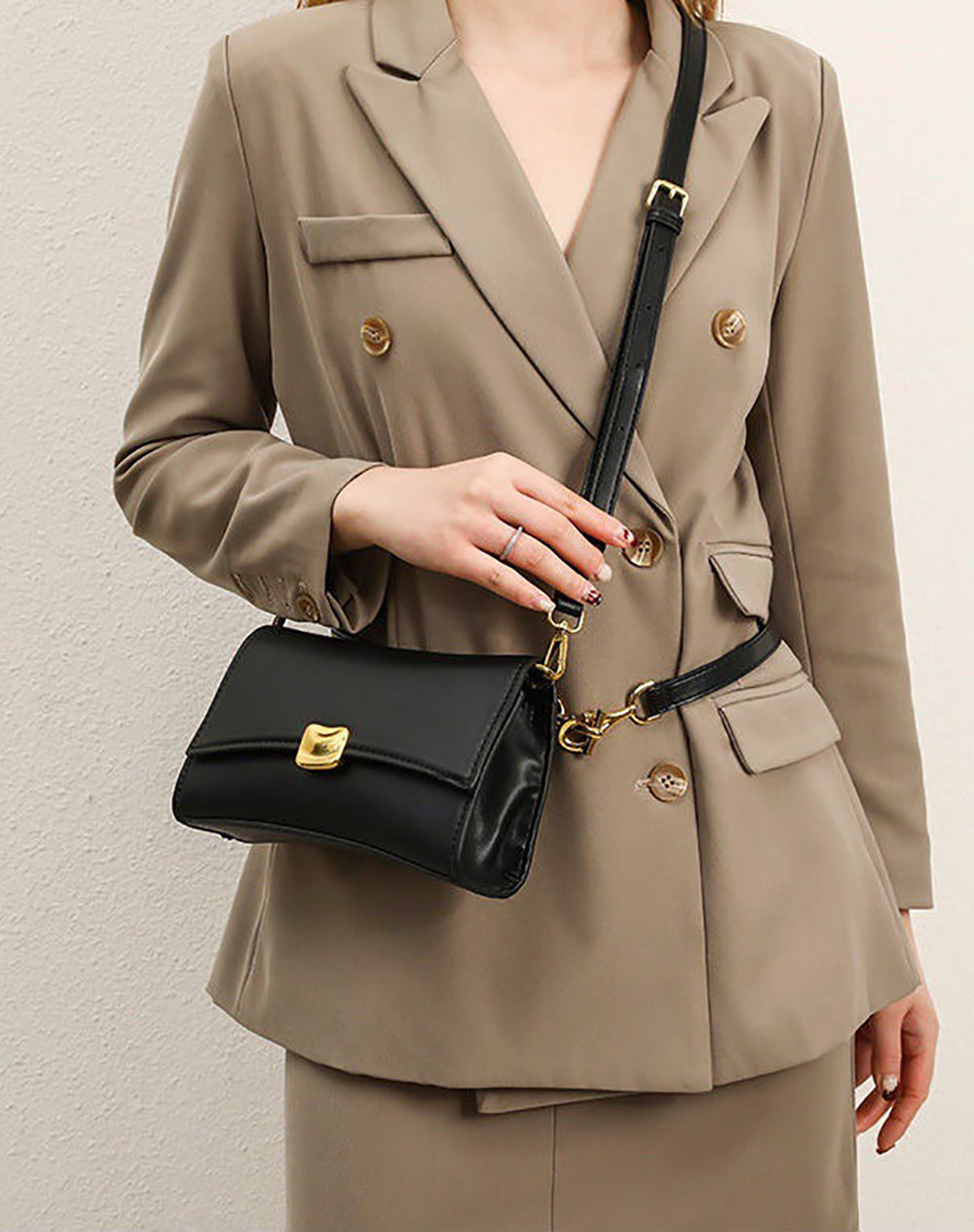 Women Solid Shopper Shoulder Bag