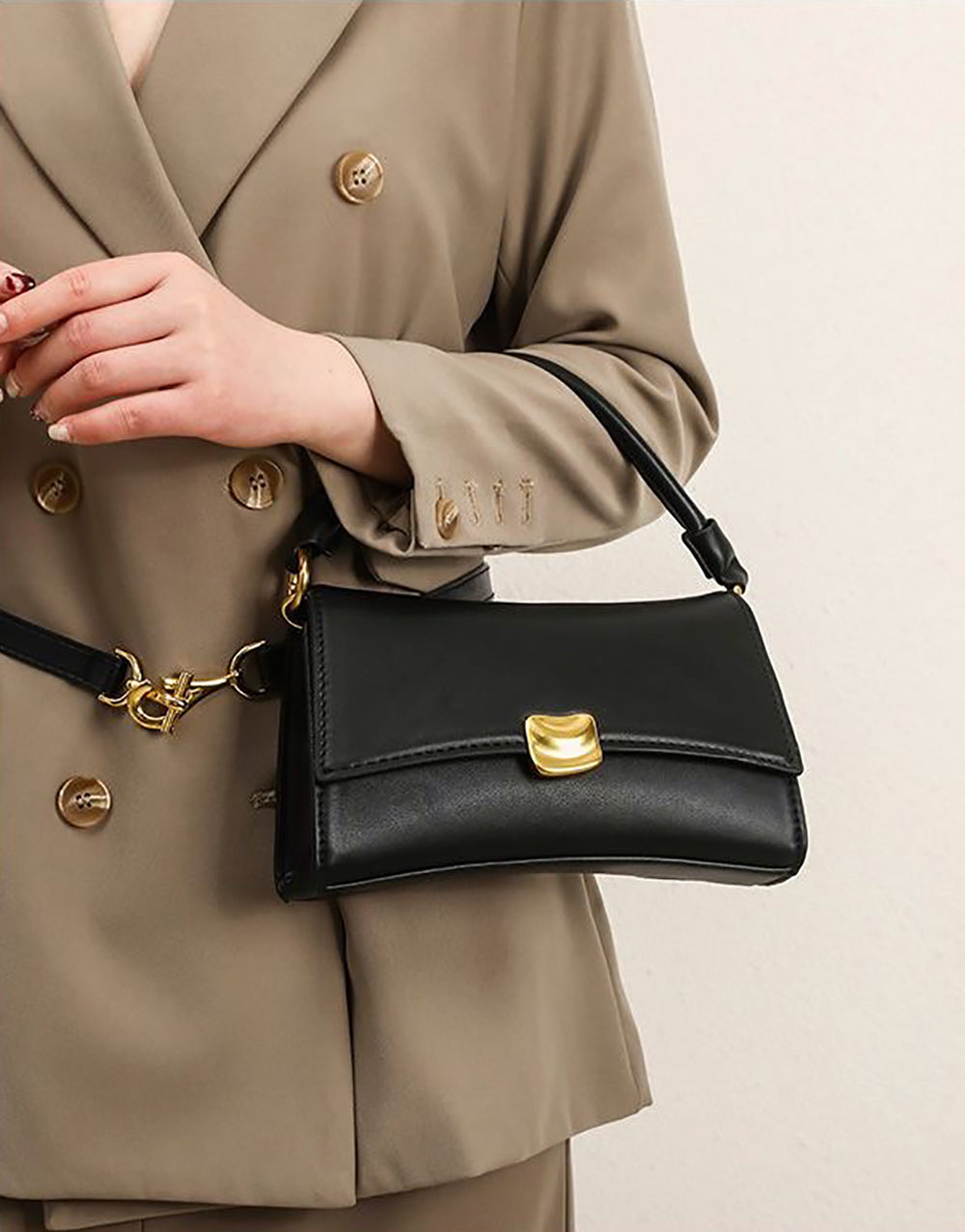 Women Solid Shopper Shoulder Bag