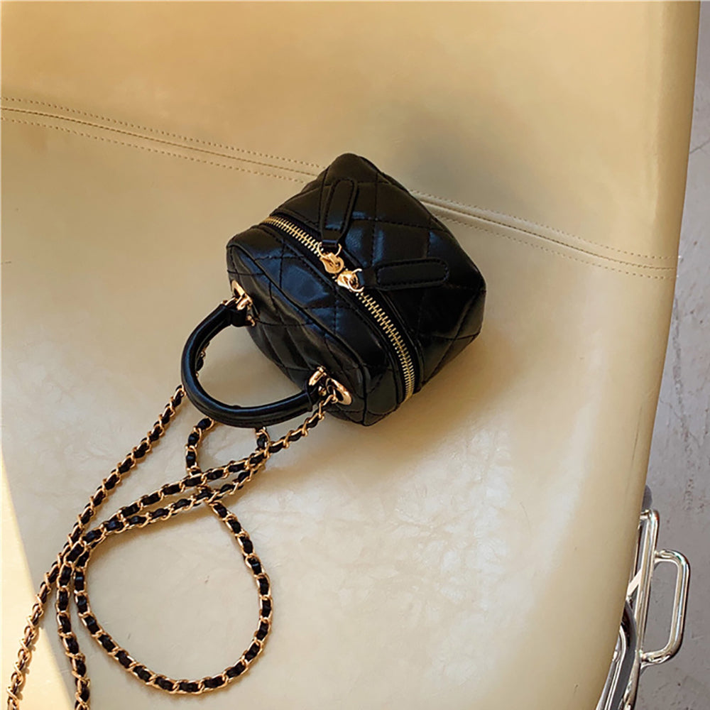 Women Textured Swagger Satchel Bag