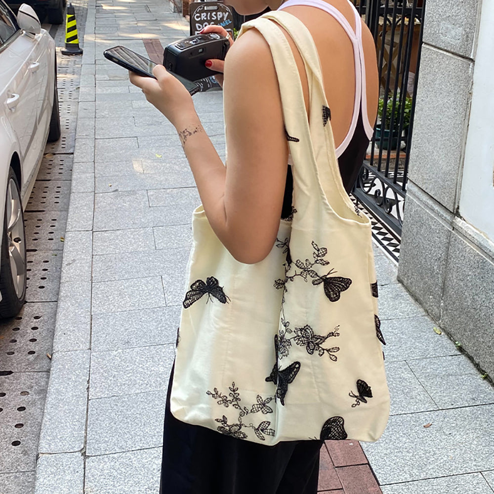 Women Textured Structured Tote Bag