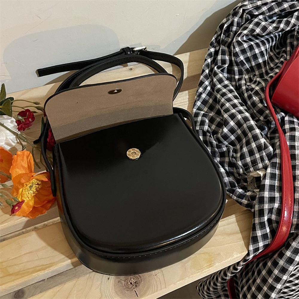 Women Solid Swagger Sling Bag