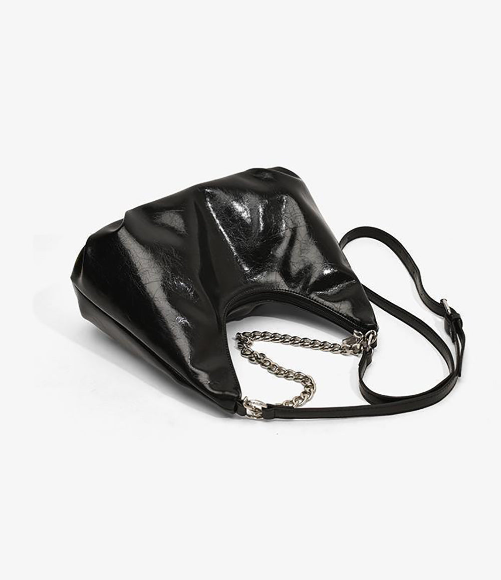 Women Solid Swagger Hobo Bag