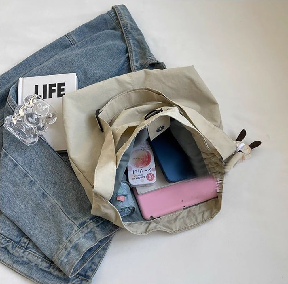 Women Solid Structured Tote Bag