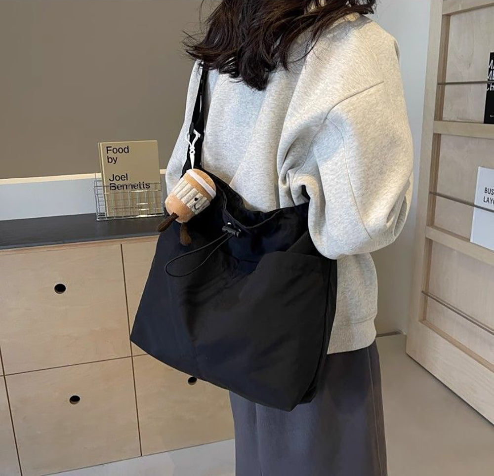 Women Solid Structured Tote Bag