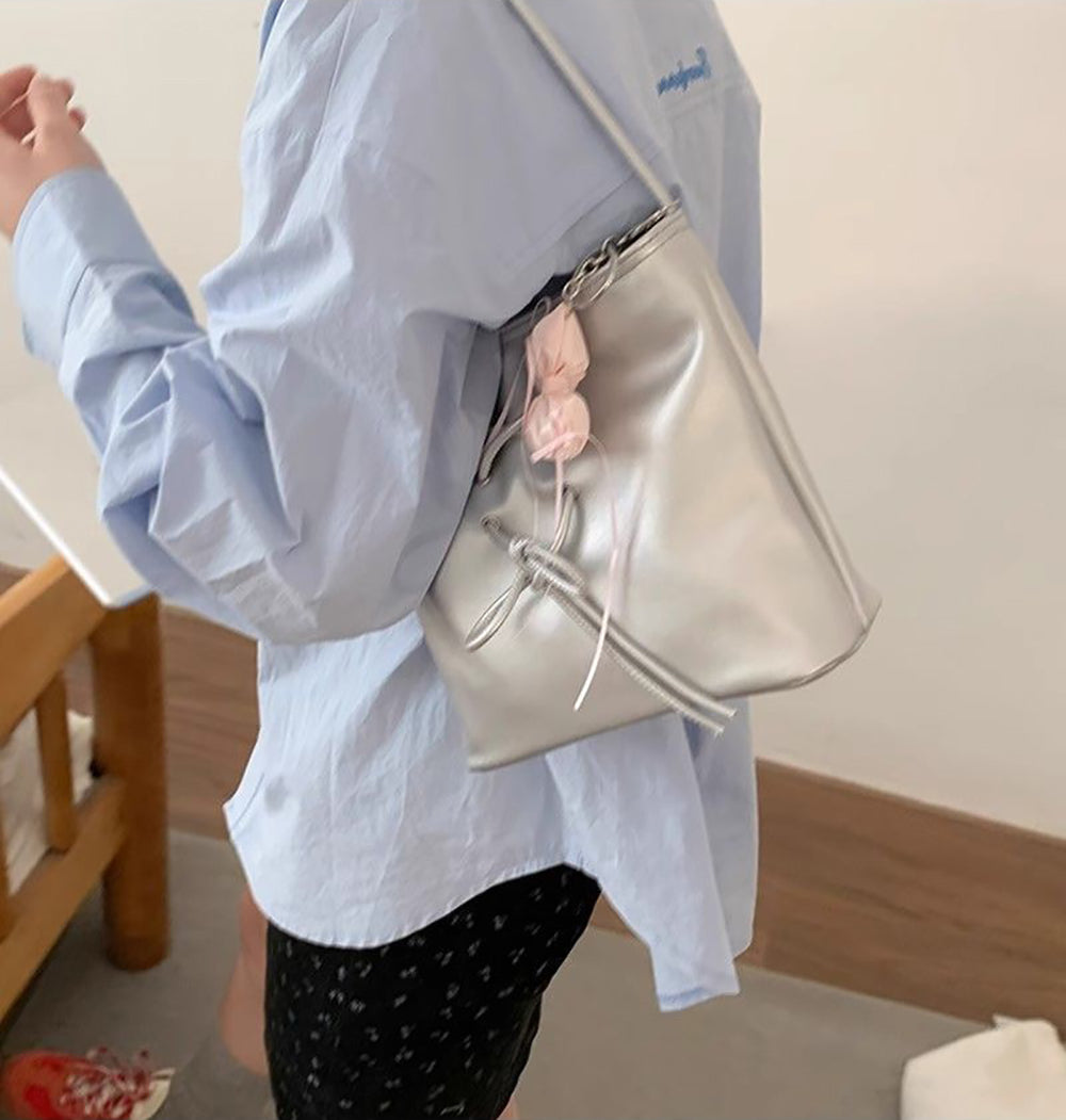 Women Solid Structured Shoulder Bag