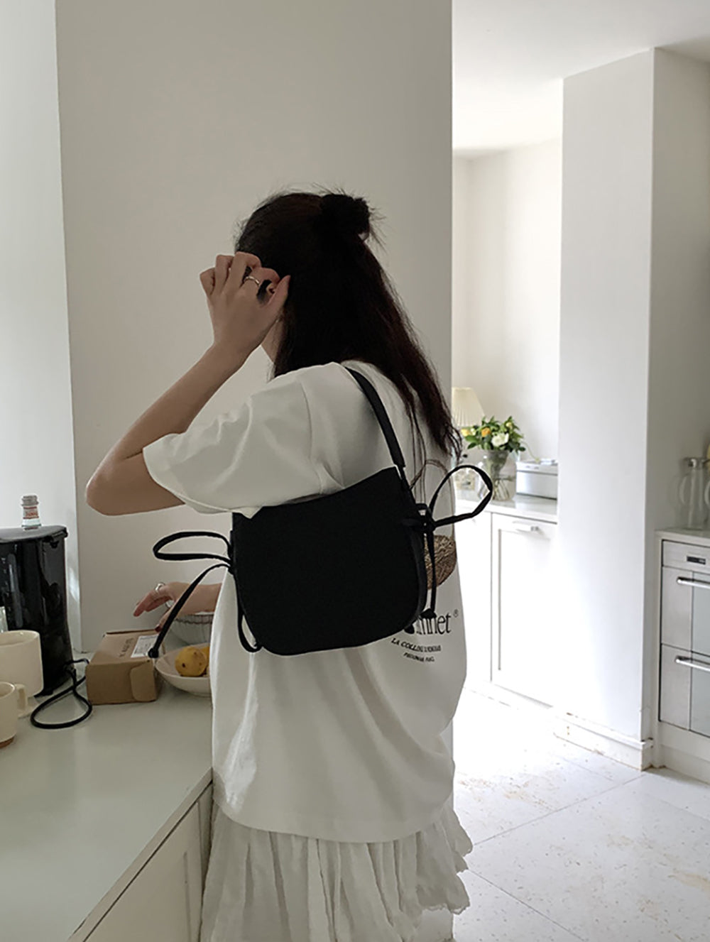 Women Solid Shopper Shoulder Bag