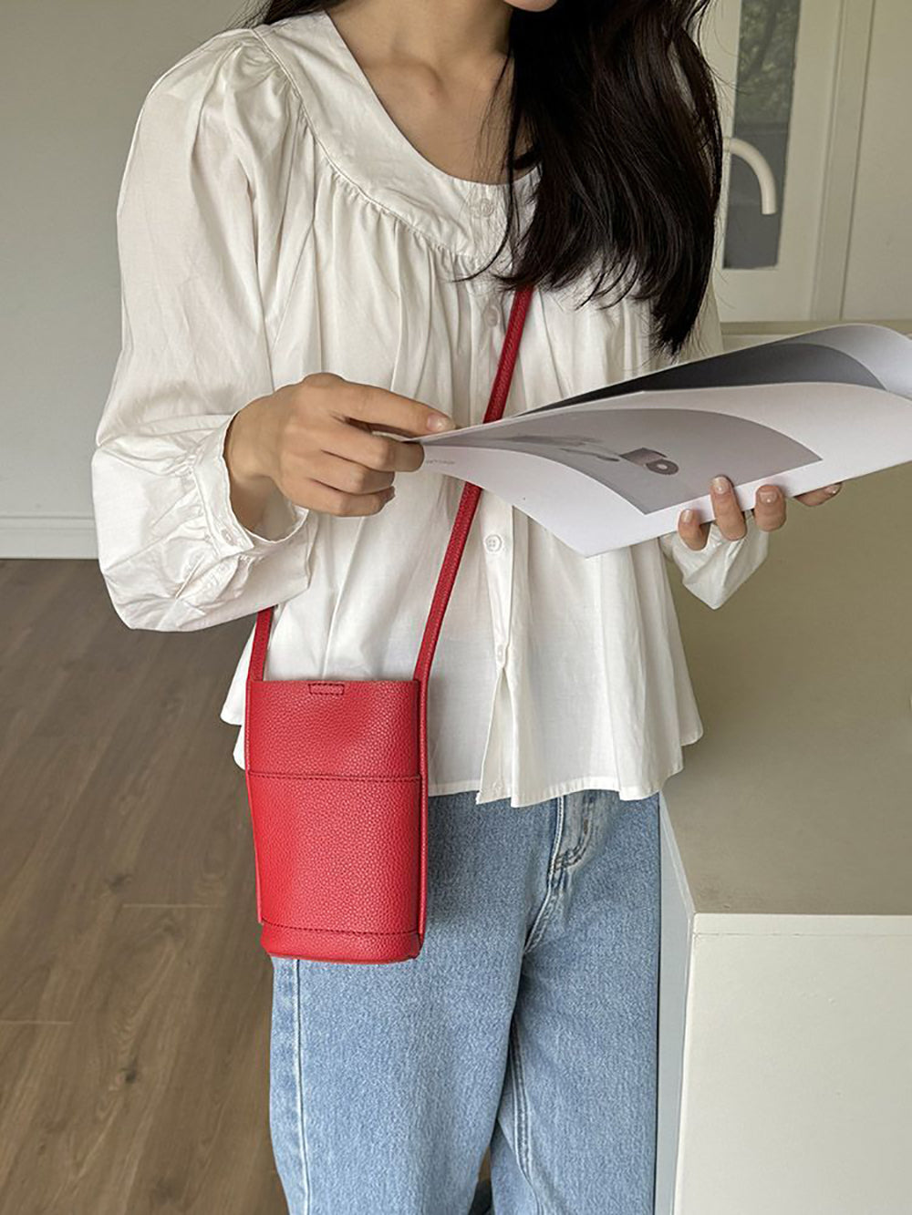 Women Textured Swagger Sling Bag