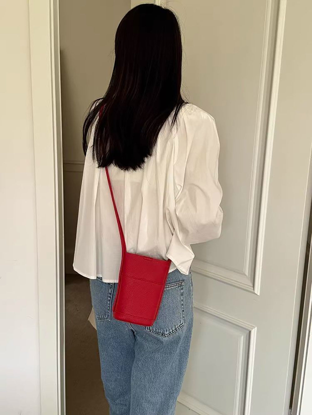 Women Textured Swagger Sling Bag