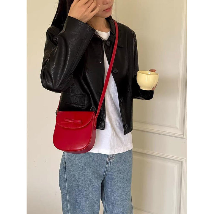Women Solid Swagger Sling Bag