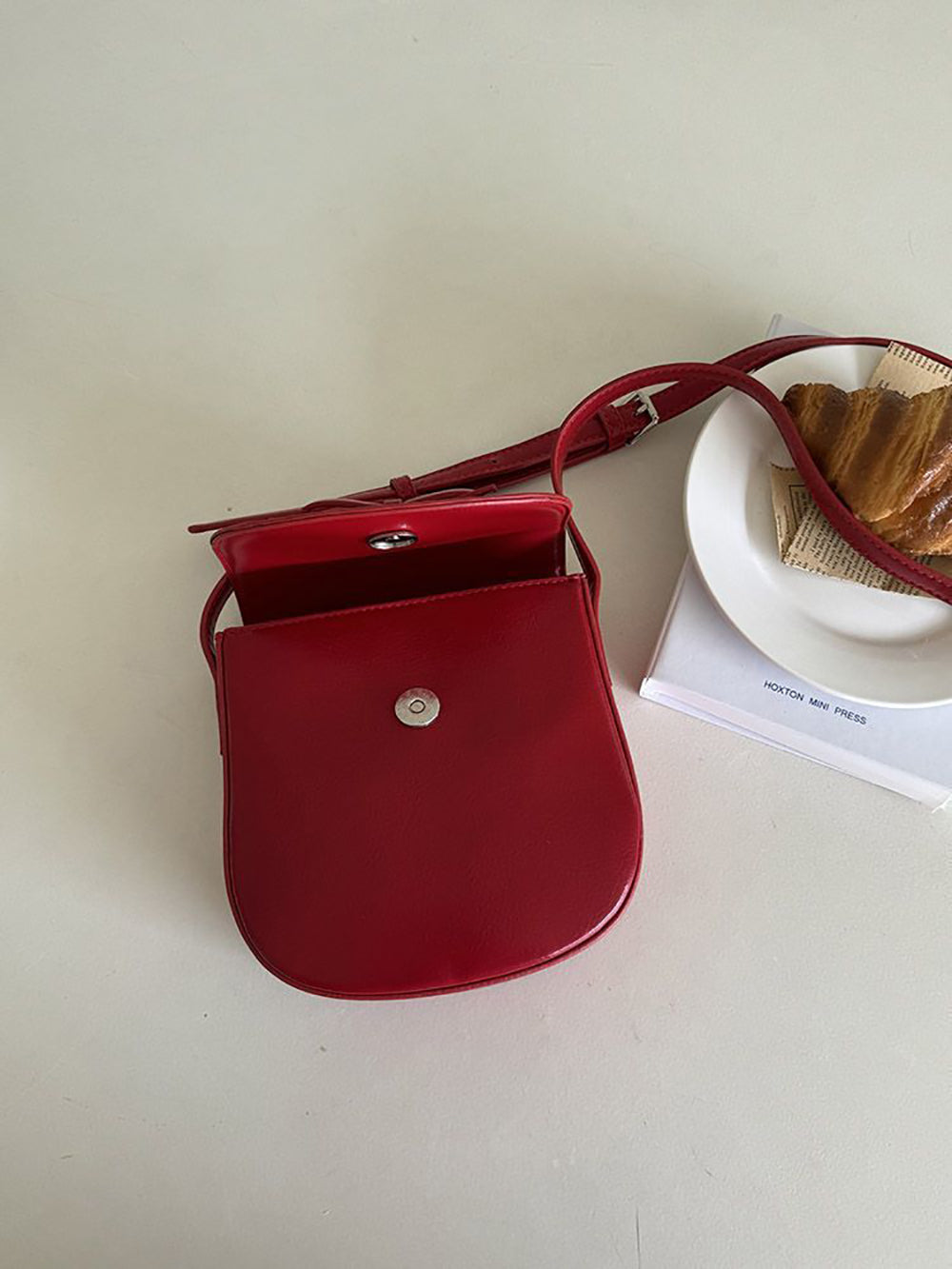 Women Solid Swagger Sling Bag
