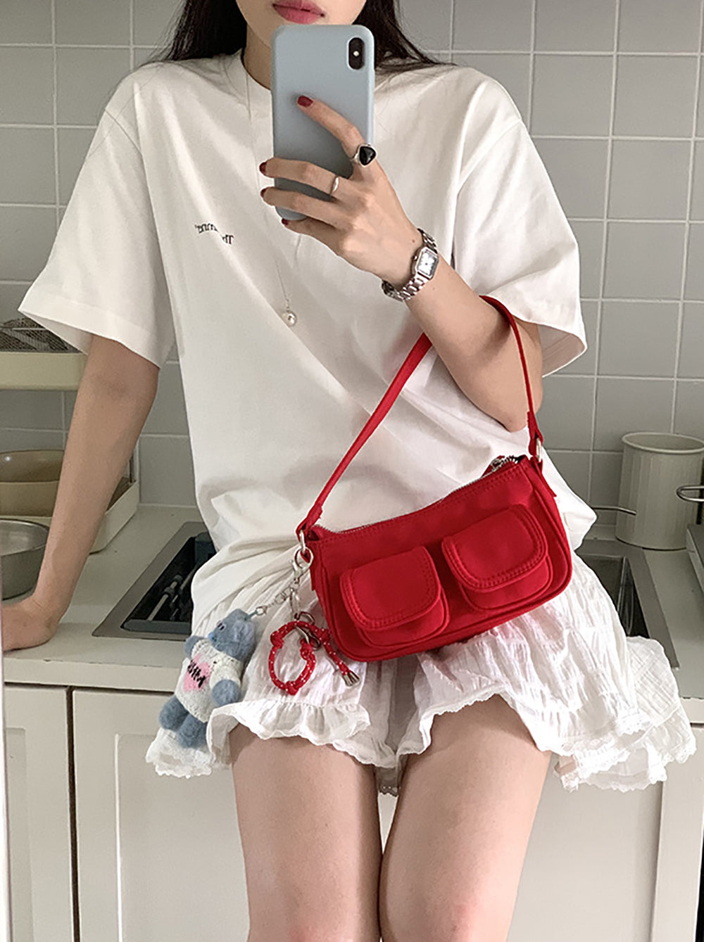 Women Solid Swagger Shoulder Bag