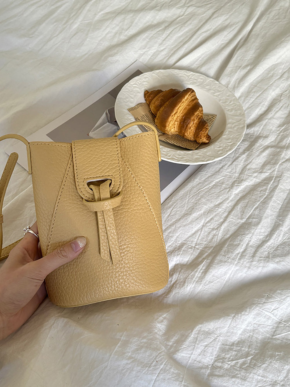 Women Textured Bucket Sling Bag