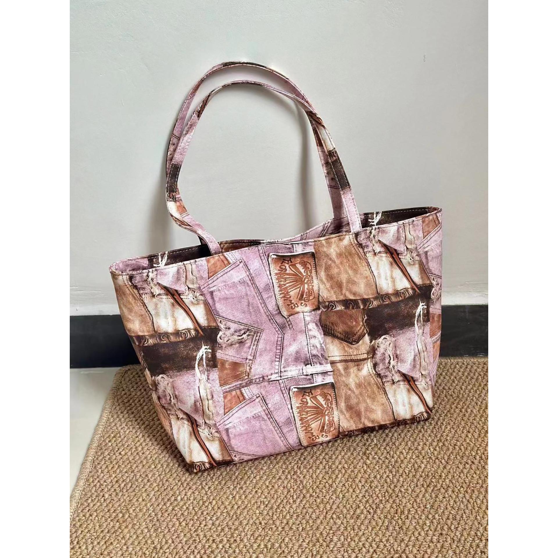 Women Abstract Printed Shopper Tote Bag
