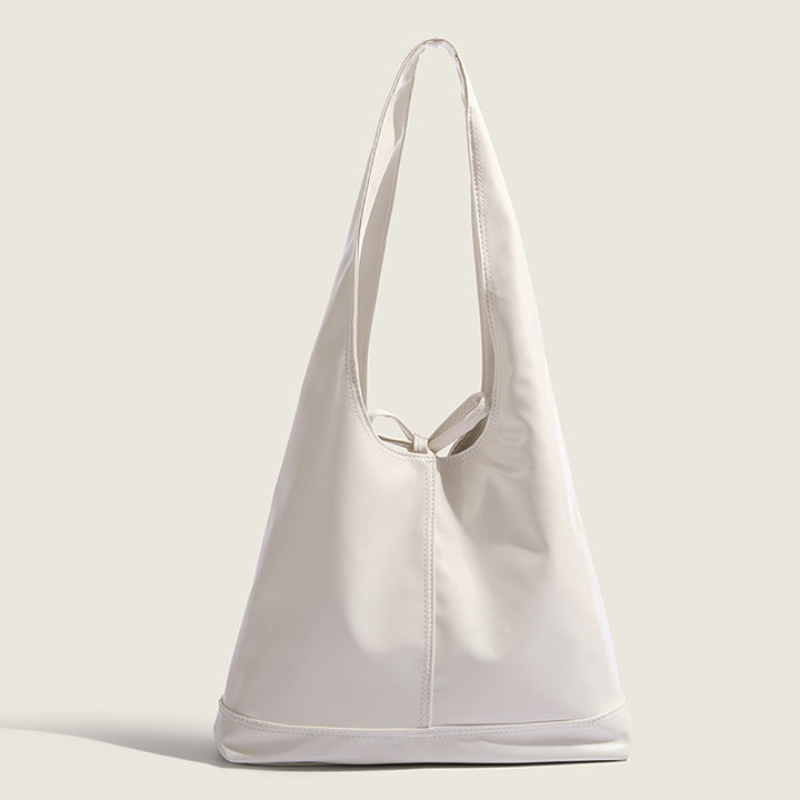 Women Solid Swagger Hobo Bag