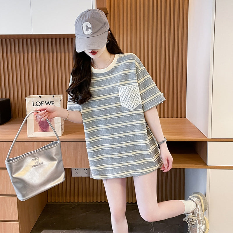 Women Striped Round Neck Cotton Oversized T-shirt