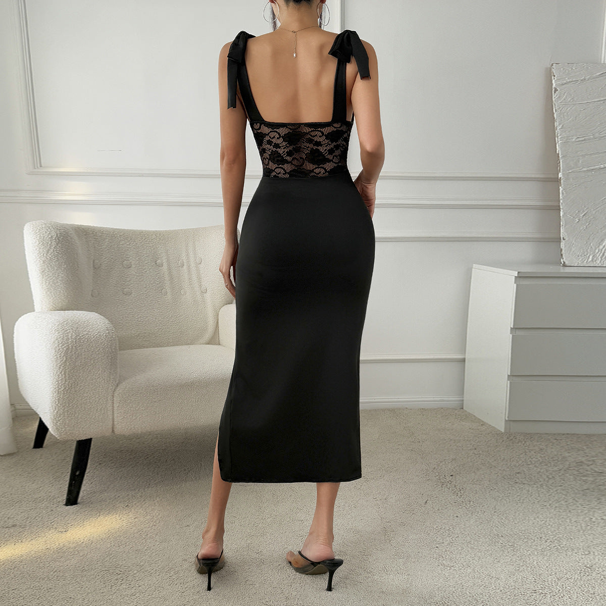 Women Black Solid Bodycon Midi Dress