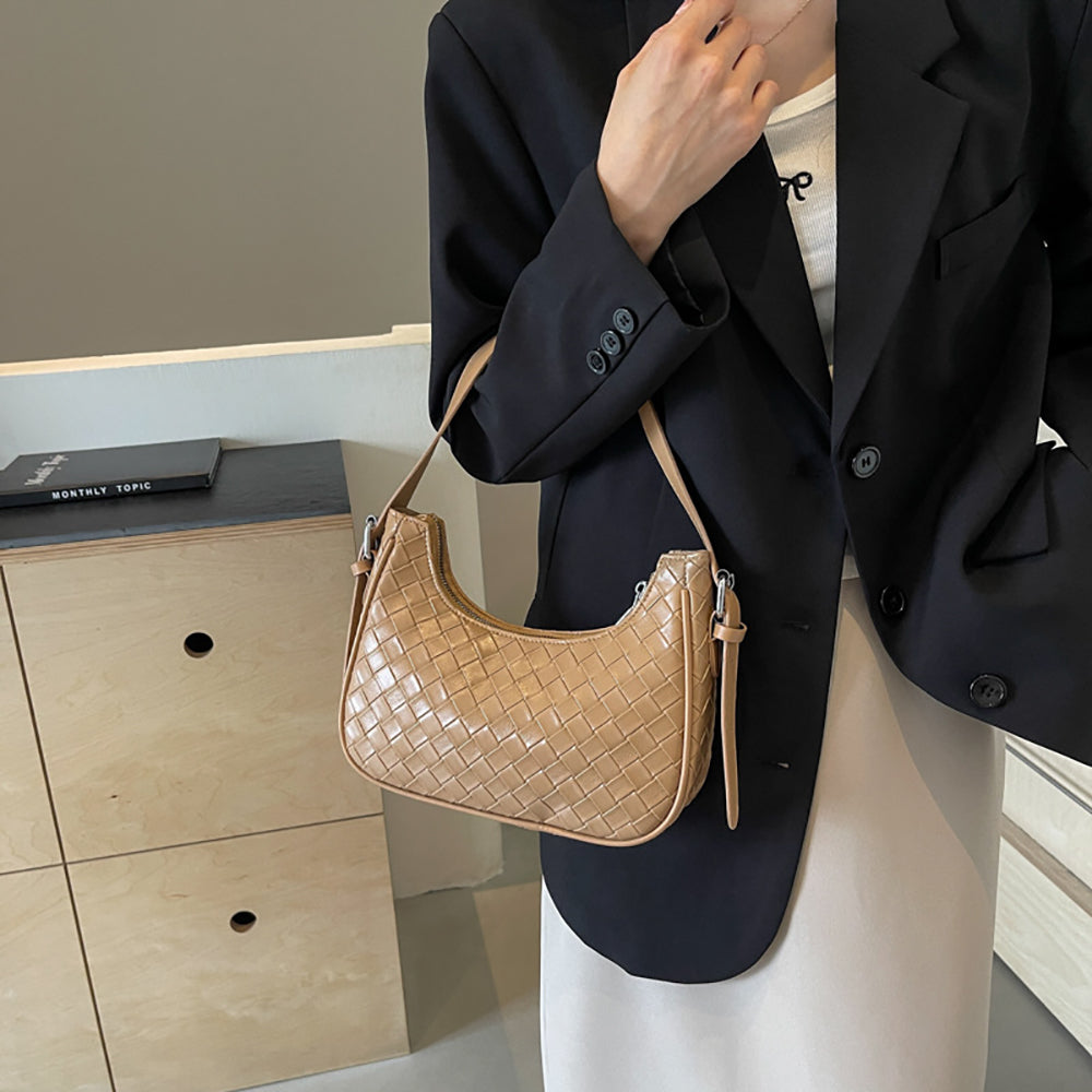 Women Textured Swagger Sling Bag
