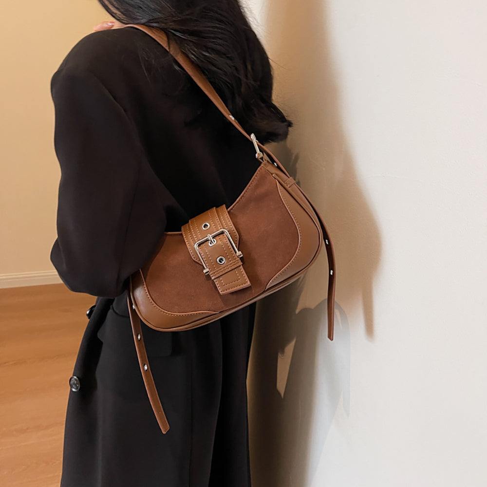 Women Solid Swagger Sling Bag
