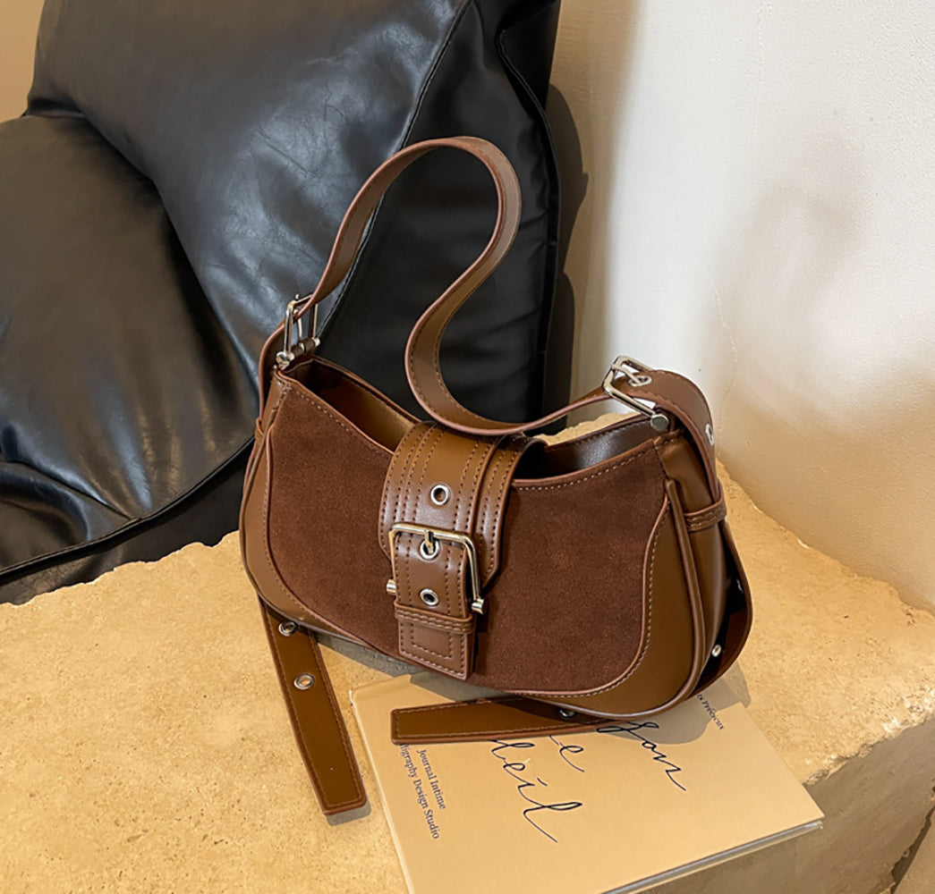 Women Solid Swagger Sling Bag