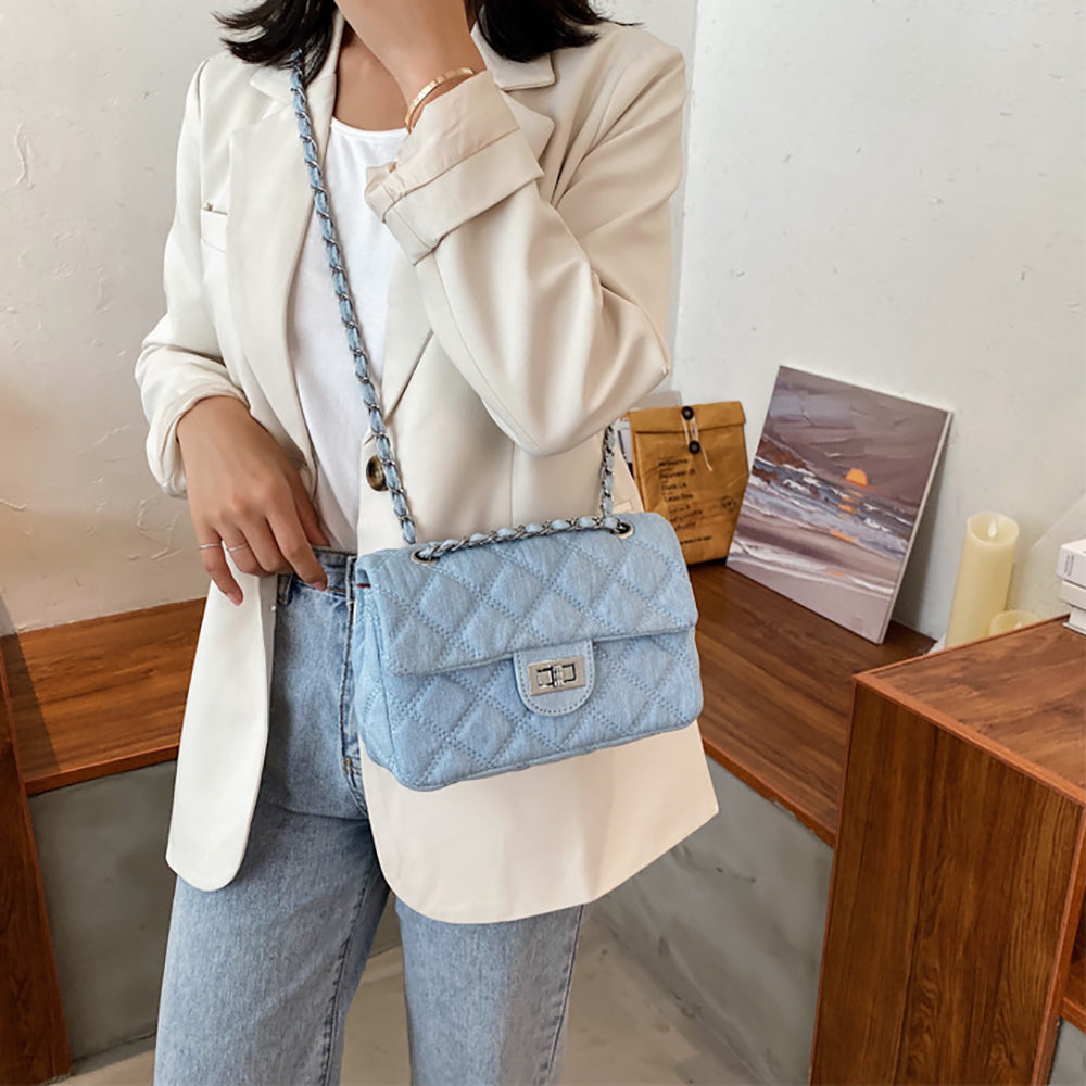 Women Textured Swagger Sling Bag