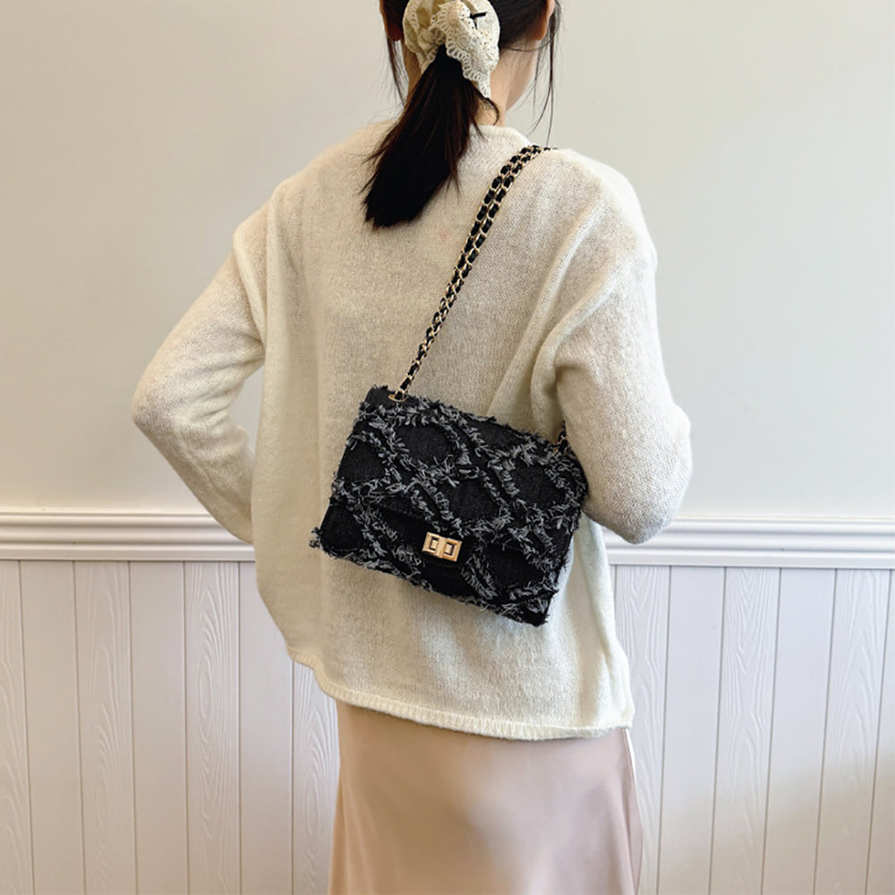 Women Textured Swagger Sling Bag