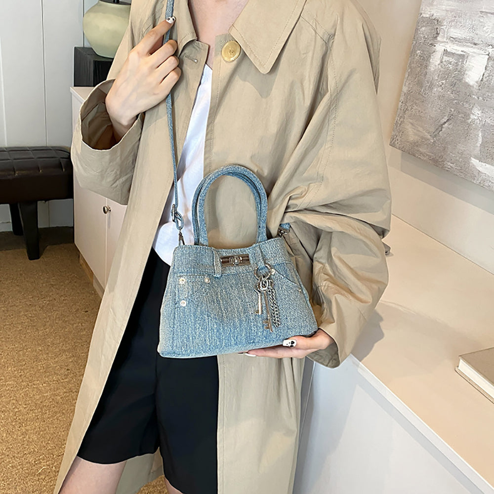 Women Textured Swagger Satchel Bag