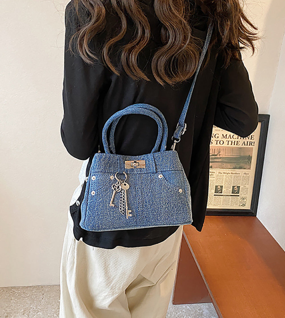 Women Solid Swagger Satchel Bag