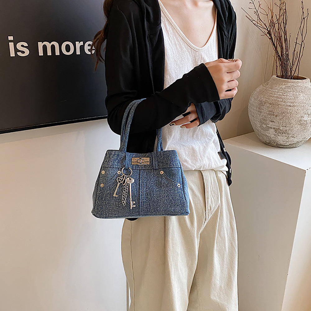 Women Solid Swagger Satchel Bag