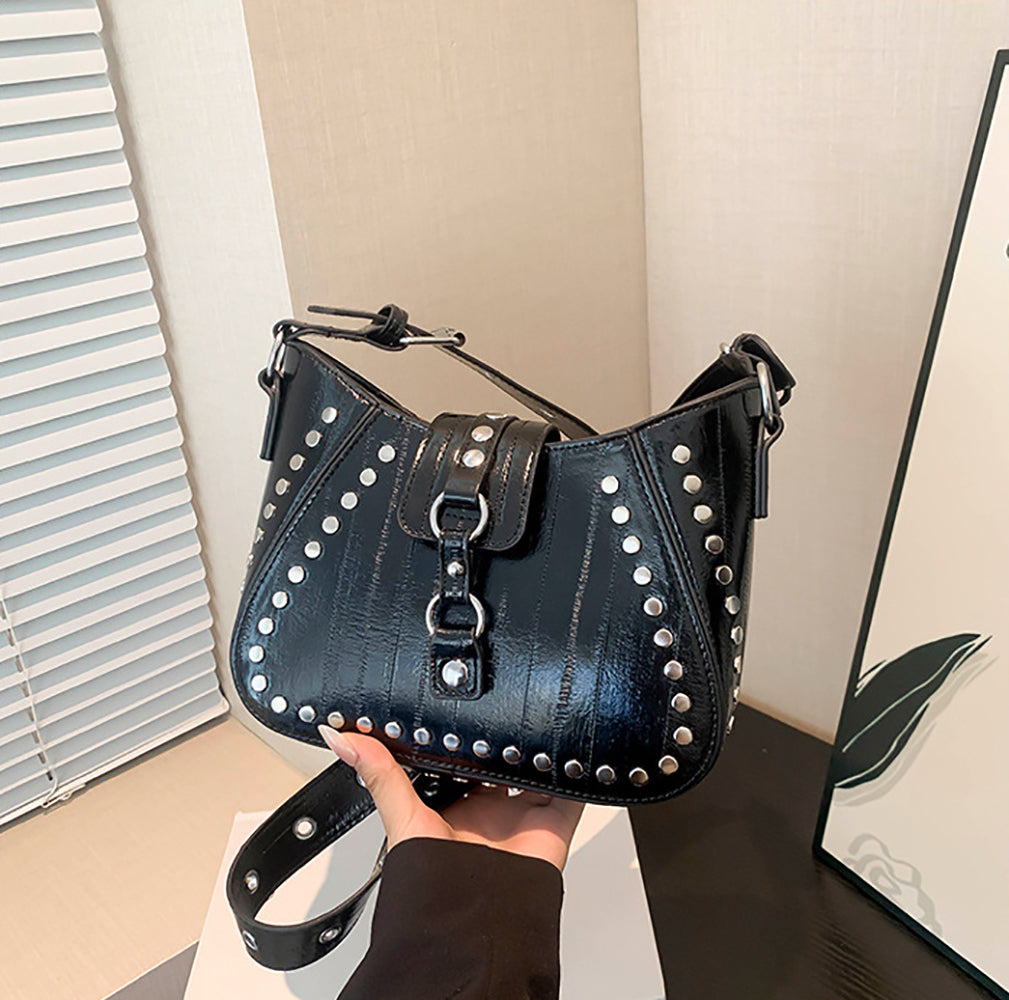 Women Embellished Swagger Shoulder Bag