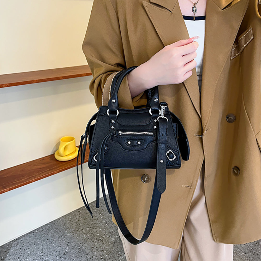 Women Textured Swagger Satchel Bag