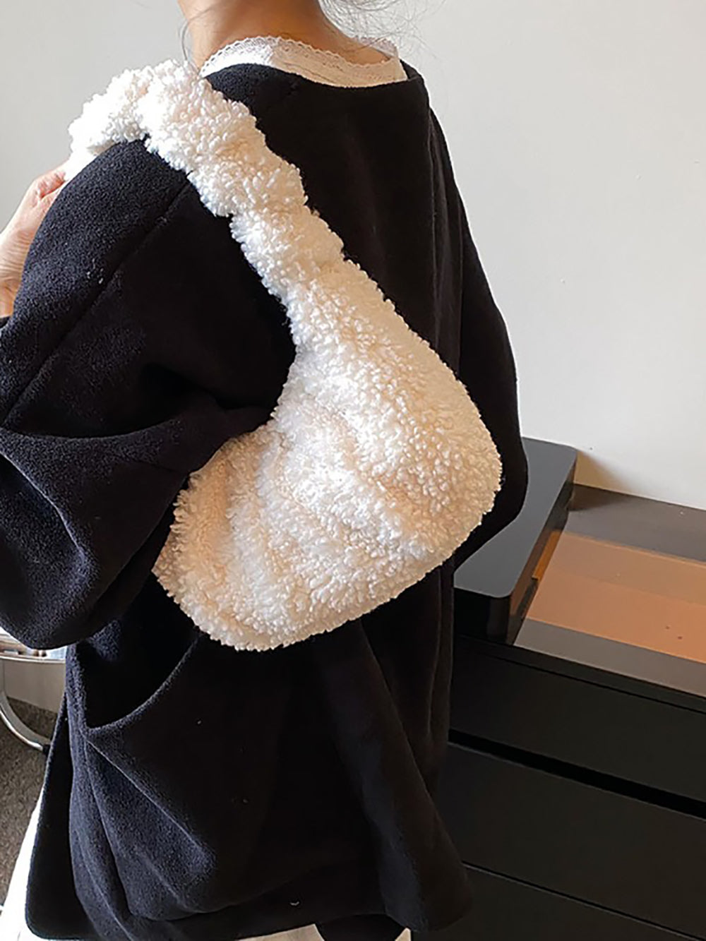 Women Textured Swagger Hobo Bag