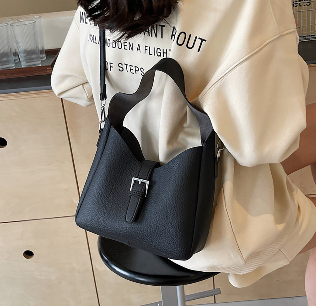 Women Textured Structured Handheld Bag