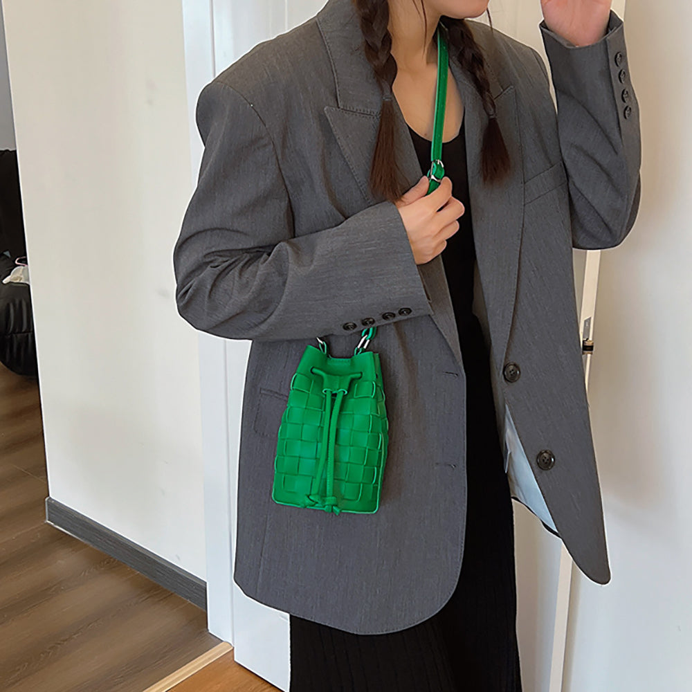 Women Textured Bucket Shoulder Bag